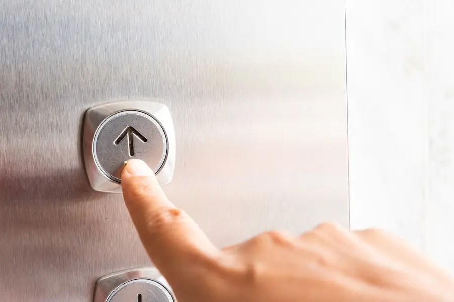 Manutenzione ascensore: come funziona e come procedere