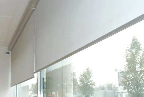 Tende a rullo, una soluzione dai molteplici vantaggi