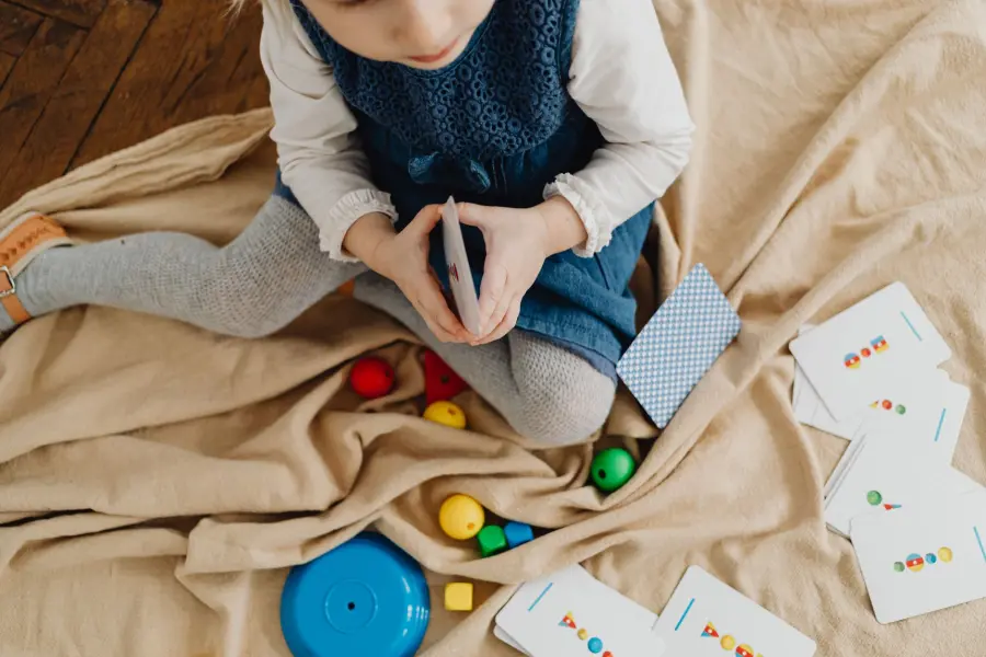 Giochi educativi per bambini di 2 anni: idee