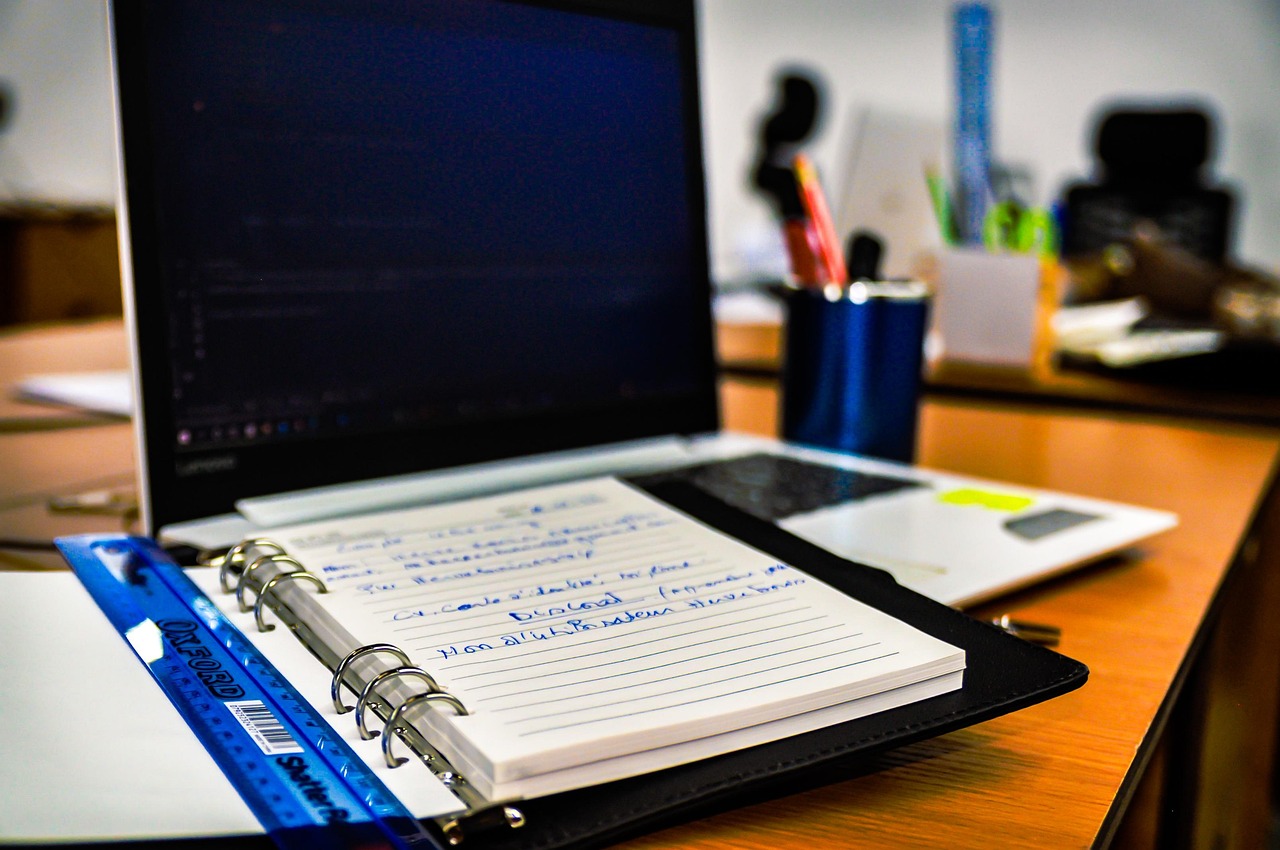 Economia domestica e imprese familiari: il filo invisibile che lega finanza e quotidianità